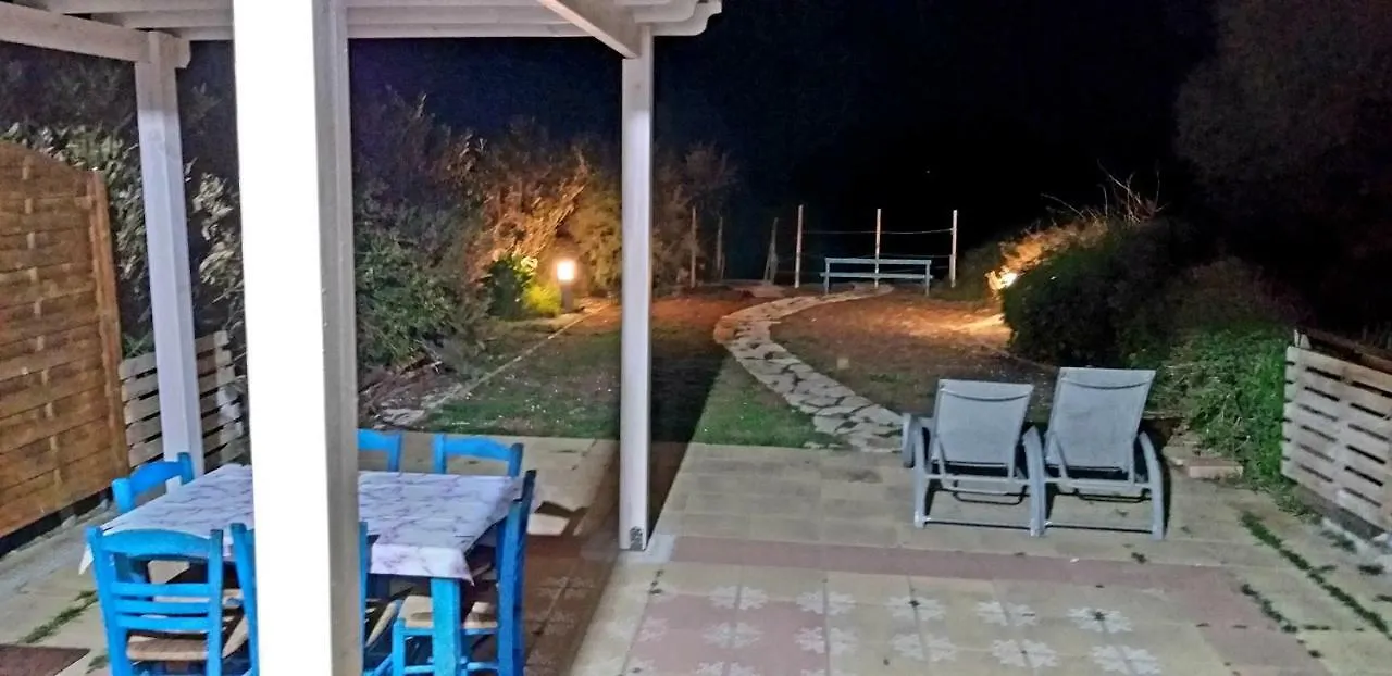 Mariliz Daire Larnaca 0*,  Kıbrıs