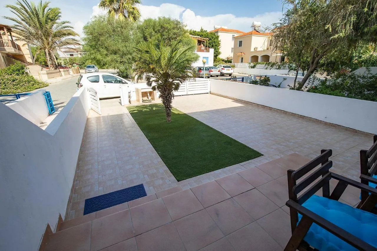 Mariliz Daire Larnaca